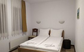 Guesthouse White Margarit